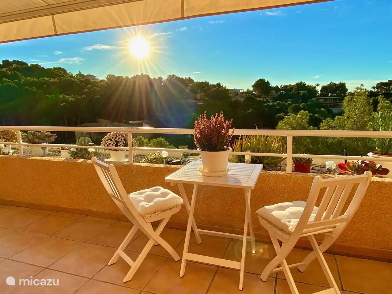 Private, sunny south facing terrace / balcony with views