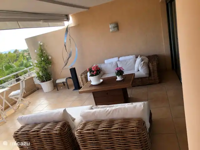 Emplacement de choix avec trois chambres | Espagne, Costa Blanca, Altea - appartement Terrasse/balcon privé et ensoleillé exposé sud avec vue