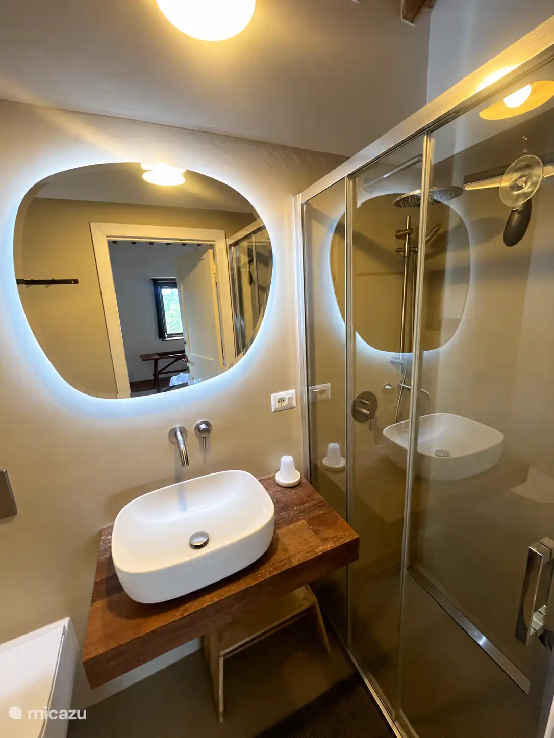 Baño Casale Regina 
