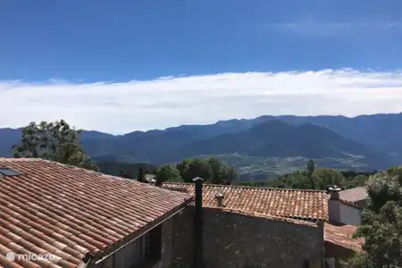 Vakantiehuis Spanje, Pyreneeën, Lles de Cerdanya vakantiehuis Can Arnau uitzicht vanuit het terras