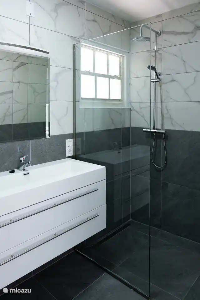 Salle de bain 2