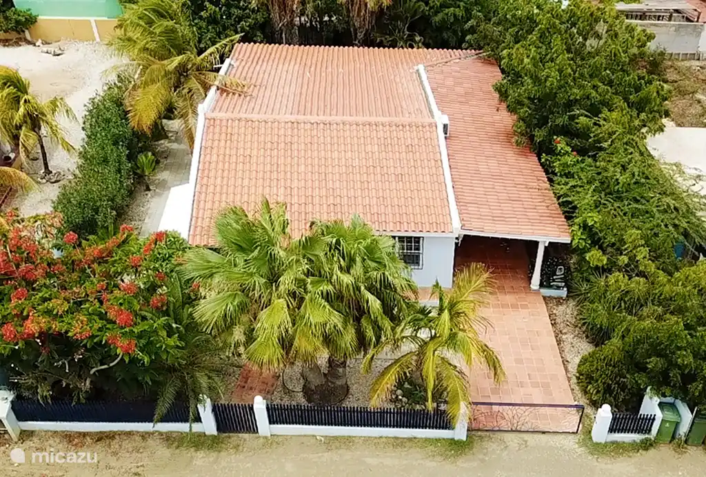 Proud Paradise Bonaire