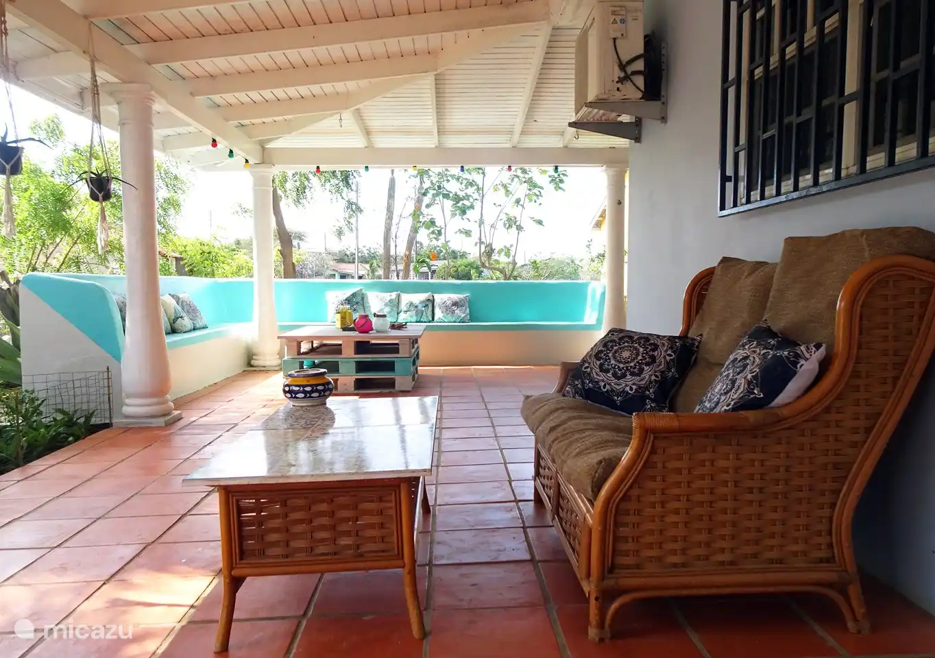 Proud Paradise Bonaire