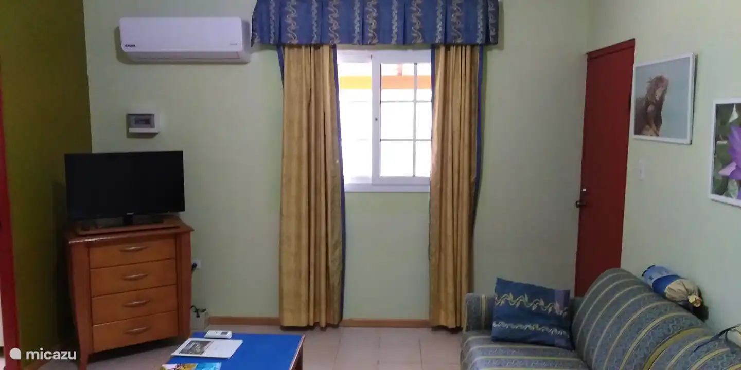 climatisation, wifi et TV dans la chambre/salon