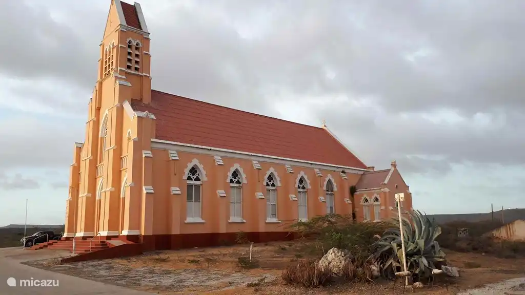 L'église de Sint Willibrord, sur le chemin de Playa Daaibooi