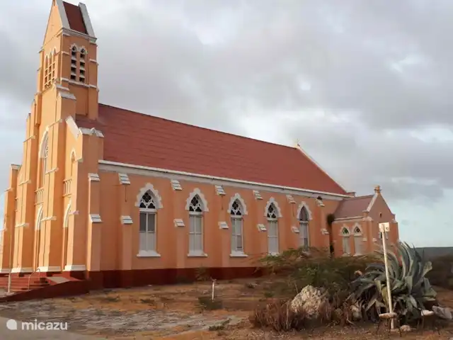 Bistro Nunka | Curaçao, Banda Abou (ouest), Fontein - villa L'église de Sint Willibrord, sur le chemin de Playa Daaibooi