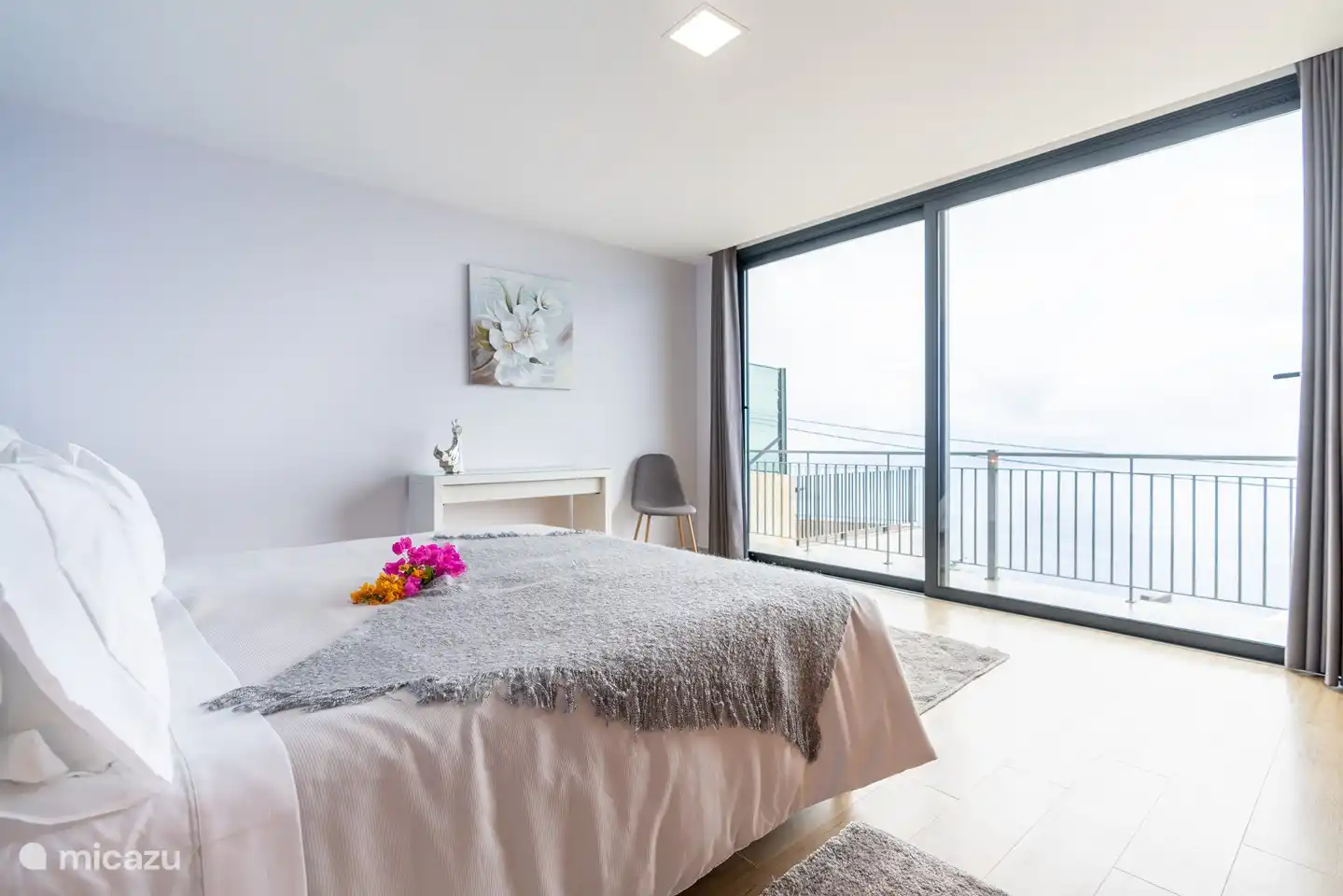 Blick nach draußen vom Schlafzimmer