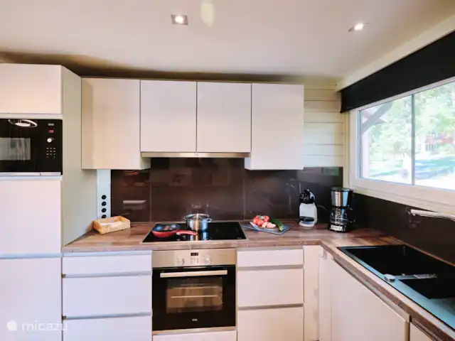 Enjoyerke | Belgique, Ardennes, Heure - chalet cuisine