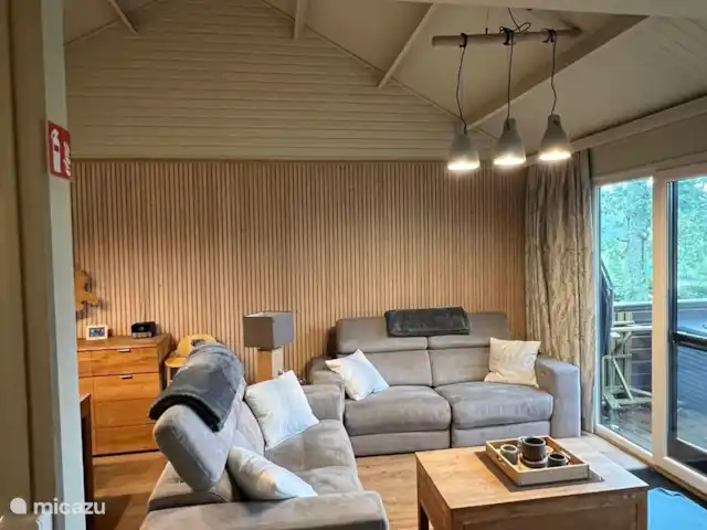 Enjoyerke | Belgique, Ardennes, Heure - chalet Salon