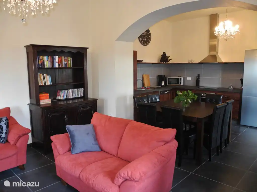 Wohnraum mit Essbereich