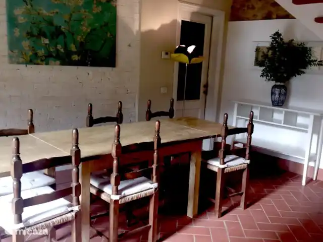 Location de Vacances Italie, Toscane, Lucca, villa - Grange toscane rustique La salle à manger/salon