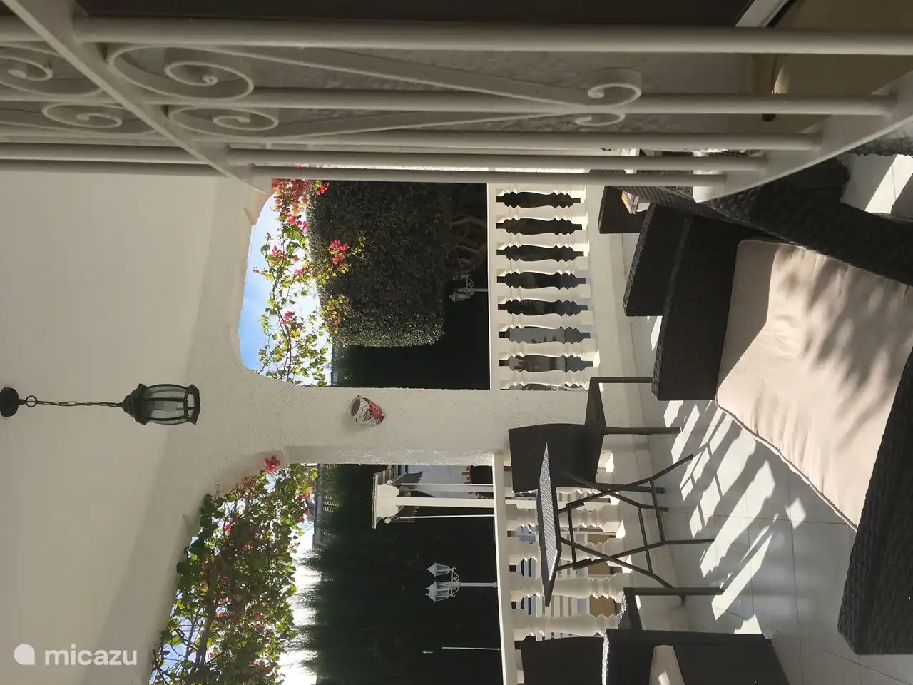 desayuno en el porche