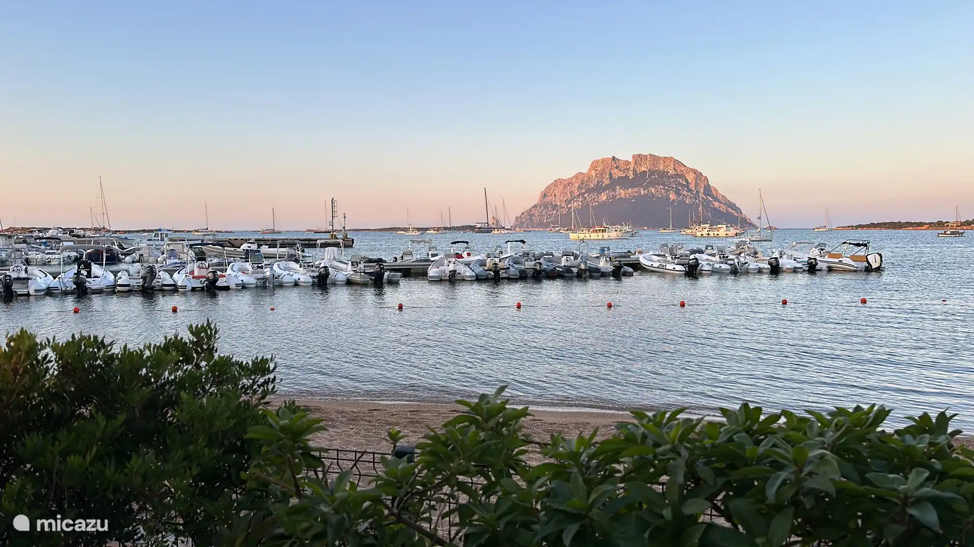 Hafen. Von Porto San Paolo