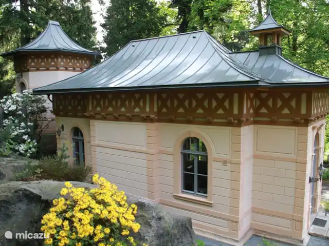 Jagdschloss Bielatal Sophia huren in Duitsland, Saksen, Rosenthal-Bielatal - vakantiehuis De westzijde (bergzijde) van het vakantiehuis Sophia.