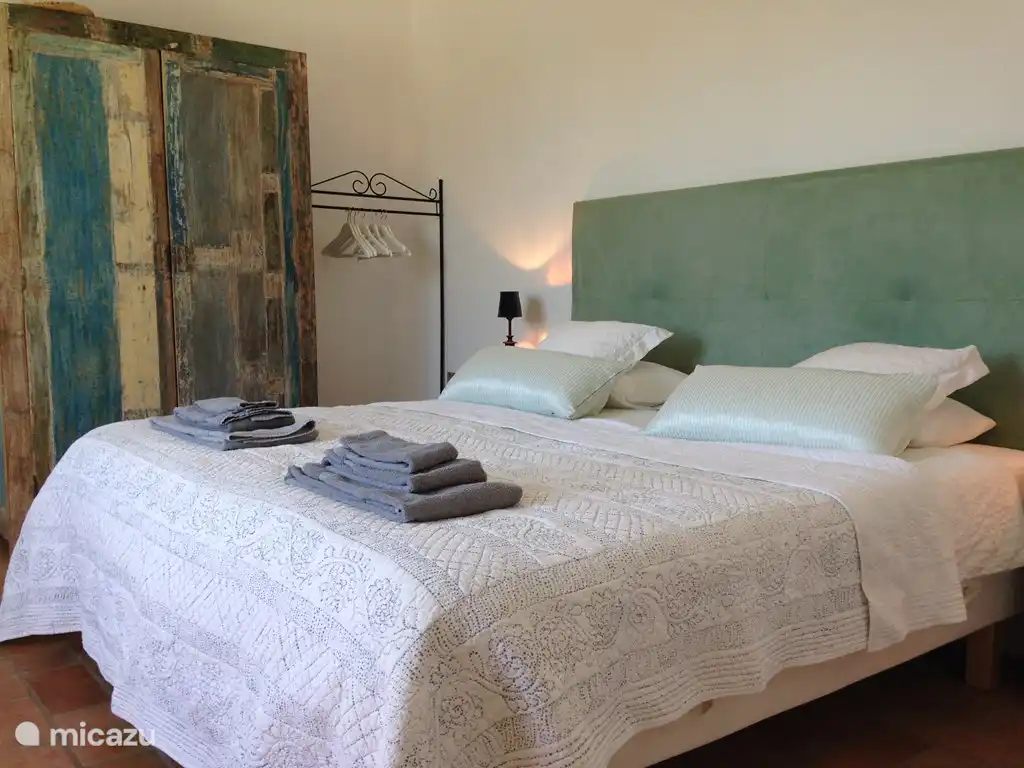 Gemütliches 2-Personen-Schlafzimmer mit eigenem Bad