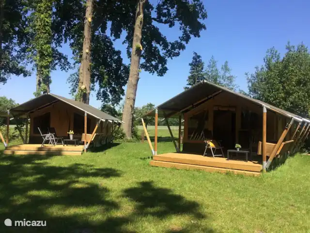 Ferienhof Brink Ort 3 en Alemania, Baja Sajonia, Warmsen - camping de lujo / yurta / tienda safari Las tiendas safari lujosamente amuebladas.
