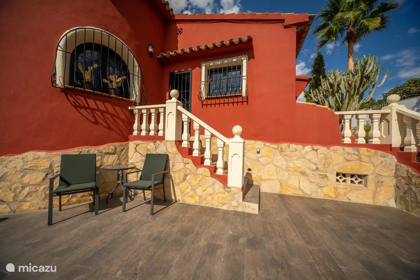 Entrar a la cocina, tomar una bebida de la nevera casi no requiere esfuerzo.