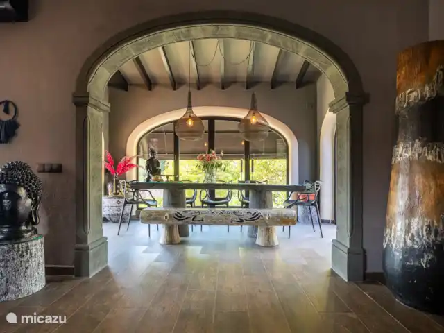 La Casa Roja Benissa huren in Spanje, Costa Blanca, Benissa - villa Fantastische living met doorverbonden serre, tijdens de iets koudere winteravonden heerlijk afsluitbaar