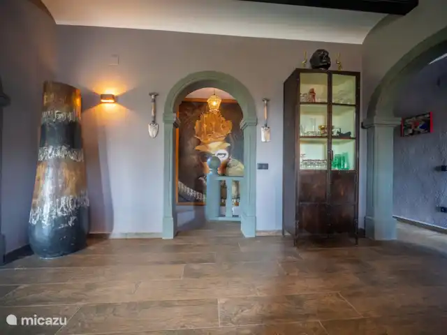 La Casa Roja Benissa huren in Spanje, Costa Blanca, Benissa - villa Draaitrap vanuit de begane grond naar -1 (beneden)