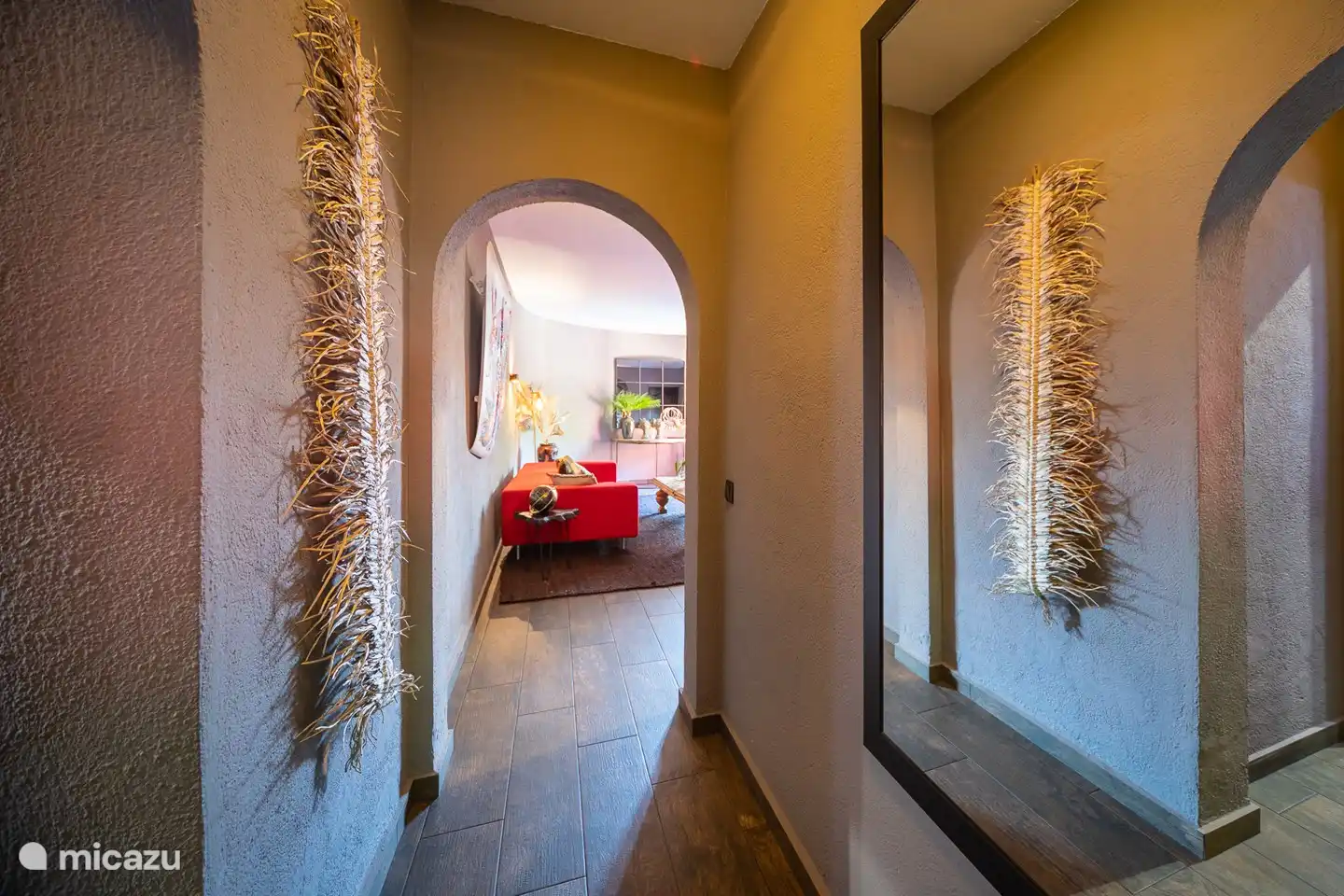 Pasillo al baño y tres dormitorios en -1