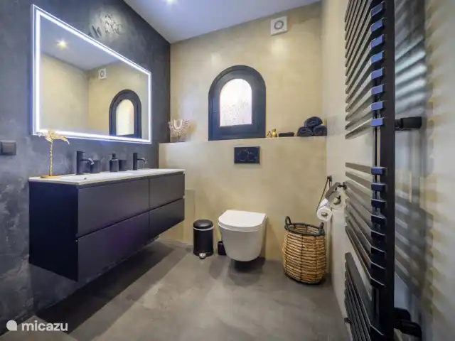 La Casa Roja Benissa huren in Spanje, Costa Blanca, Benissa - villa Badkamer op -1