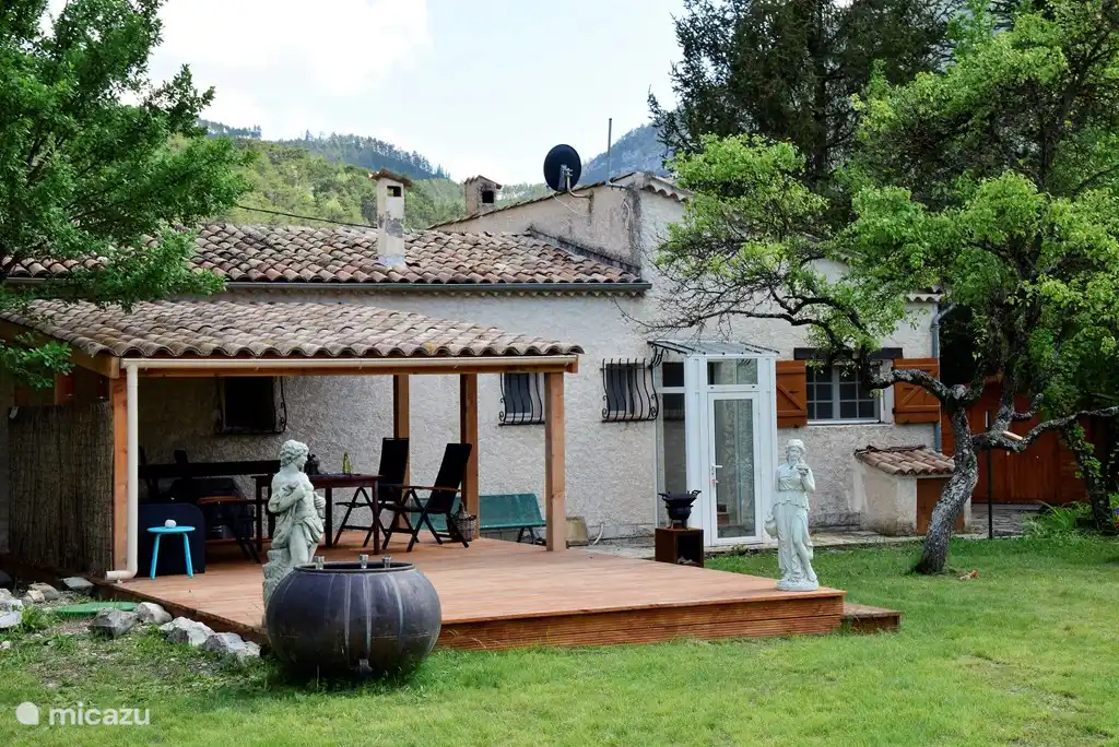 Salón al aire libre