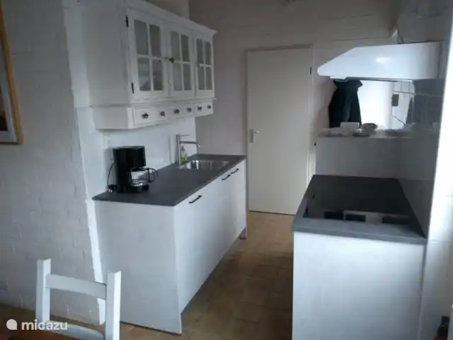 Location de Vacances Pays-Bas, Hollande du Nord, Schoorldam, bungalow - Rekere 111 à Schoorldam aperçu de la cuisine avec lave-vaisselle