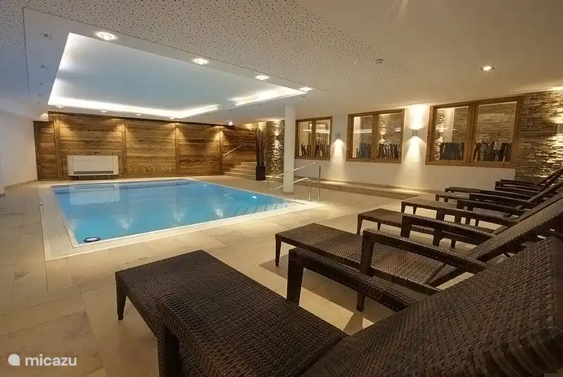 Das Kaprun Mountain Resort bietet Ihnen ein schönes Hallenbad.