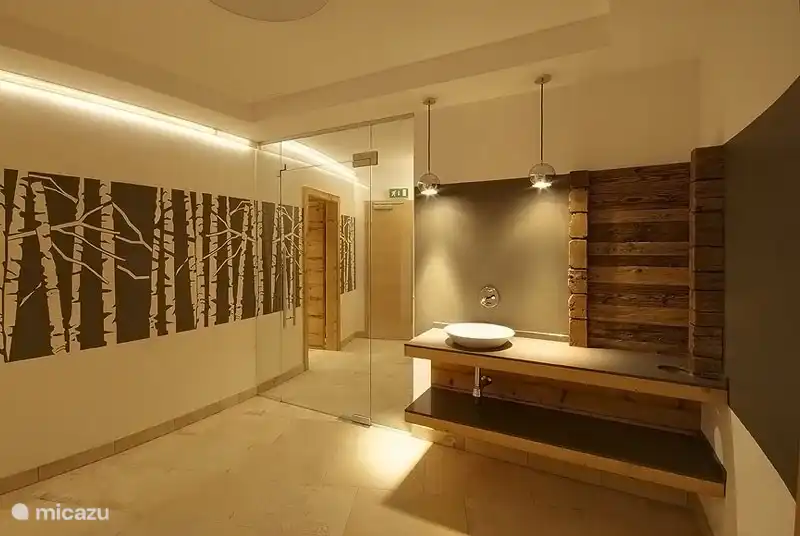 Genießen Sie die Wellness von Kaprun Mountain Resort.