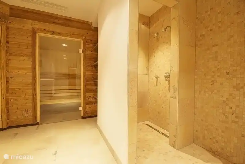 Genießen Sie die Wellness von Kaprun Mountain Resort.