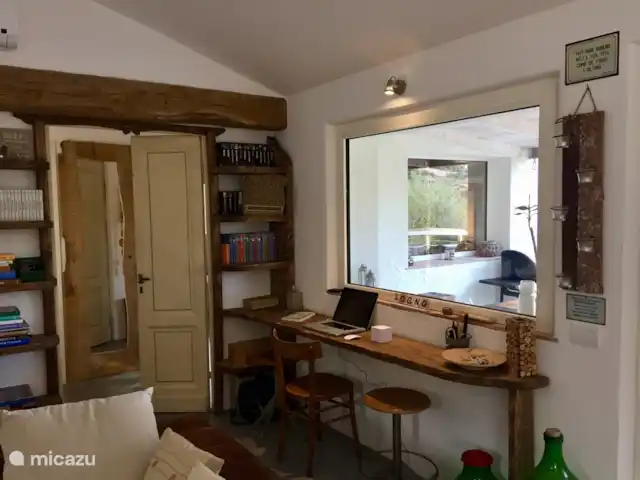 Leontine's Lodge in Sardinië huren in Italië, Sardinië, San Pantaleo - bungalow Werkhoek met wifi en wijds uitzicht