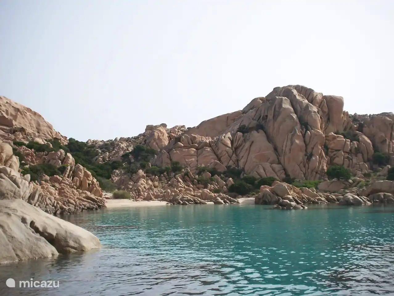 Im Laufe der Jahrhunderte hat der Wind wunderschöne Felsformationen geschaffen.