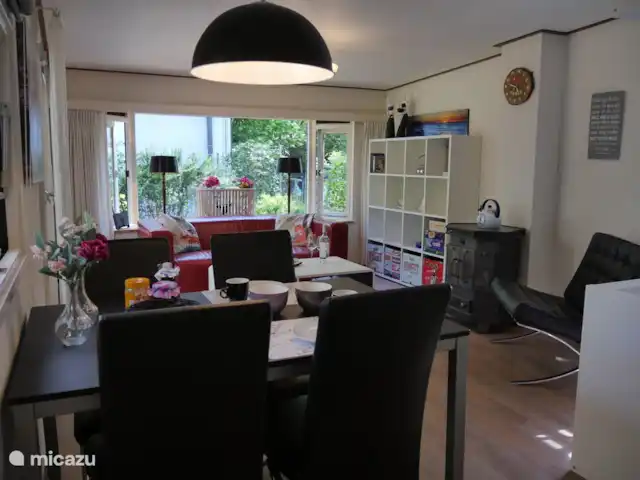 Le renard | Pays-Bas, Gueldre, Emst (Epe) - chalet Salon vu de la cuisine