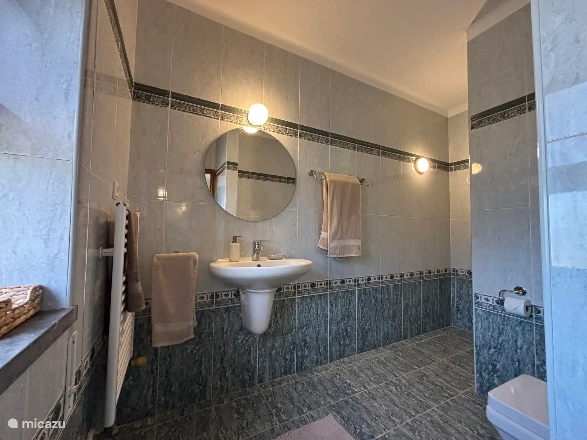 Baño 3, dormitorio contiguo 4