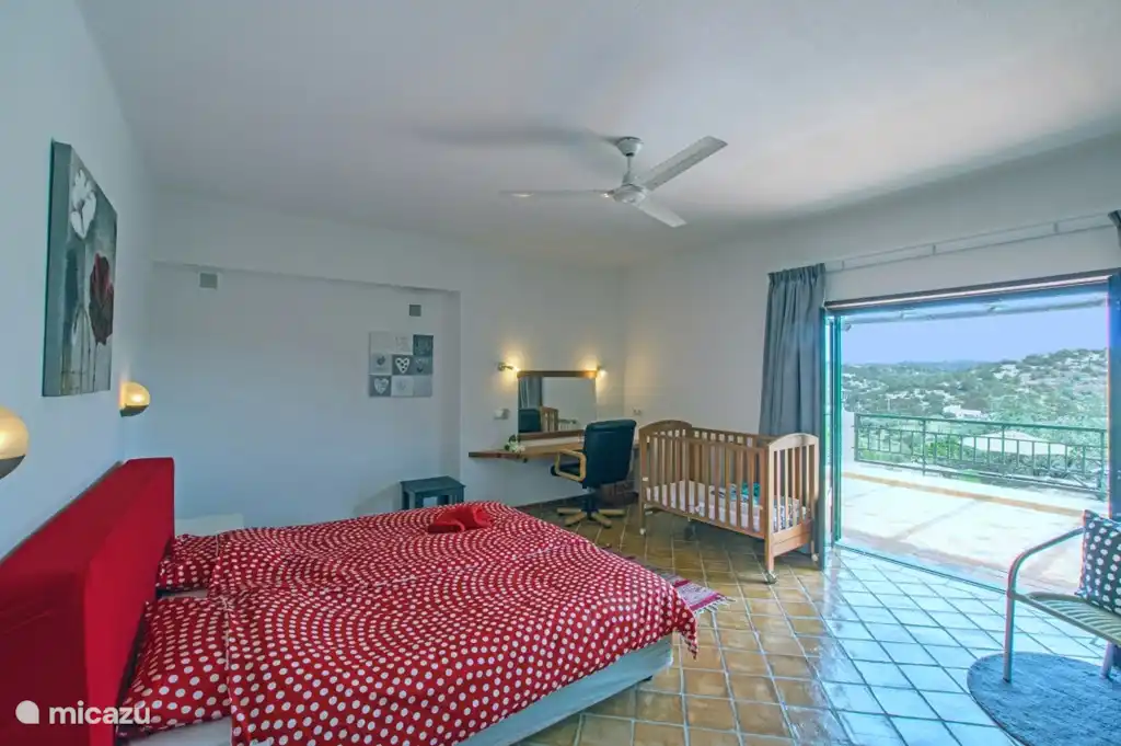 Hauptschlafzimmer mit Aussicht