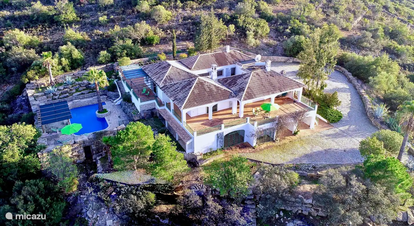 Das ganze Haus von oben