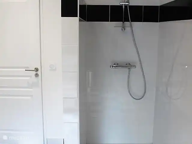 Couzame | France, Lot, Couzou - maison de vacances salle de bains
