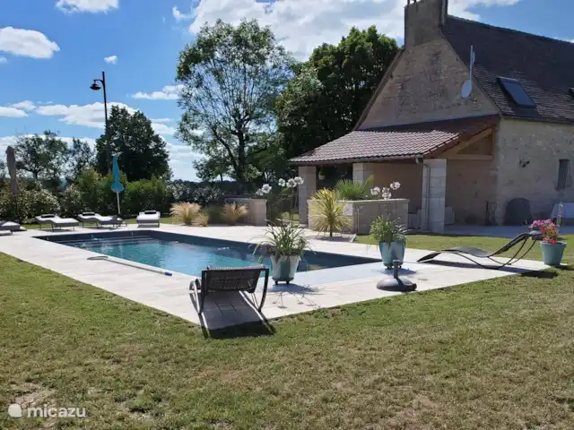 Couzame | France, Lot, Couzou - maison de vacances La piscine