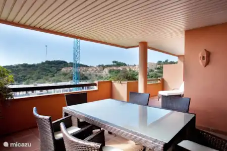 Vakantiehuis Spanje, Andalusië, Ojén appartement Appartement met ruim terras Terras