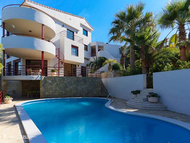 Holiday home in Spain, Costa de Valencia – villa Huge luxury villa with sea view