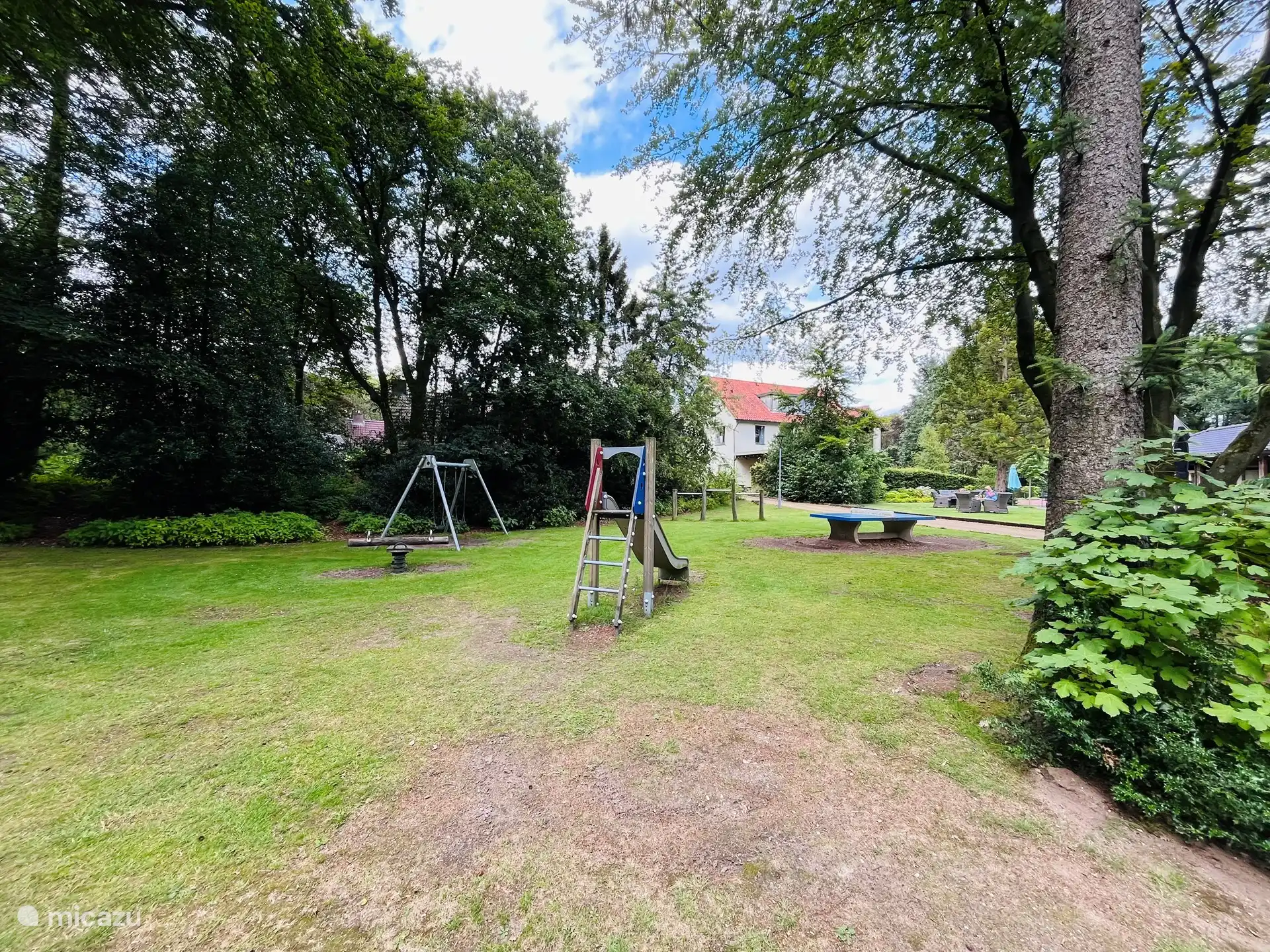 Aire de jeux commune pour enfants !