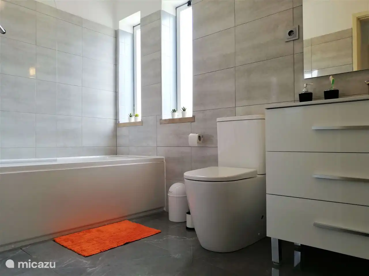 Bathroom with bathtub