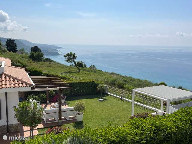 Holiday home in Italy, Calabria, Parghelia - villa Casa La Perla