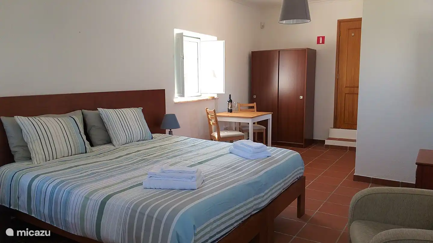 2 bed and dining area