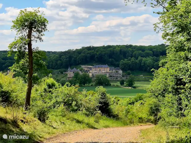 appartement huren in Nederland, Limburg, Mechelen – Studio Tweij & Vitsig fantastische wandeling met uitzicht over Chateau Neercanne vanuit  Sint-Pietersberg Maastricht