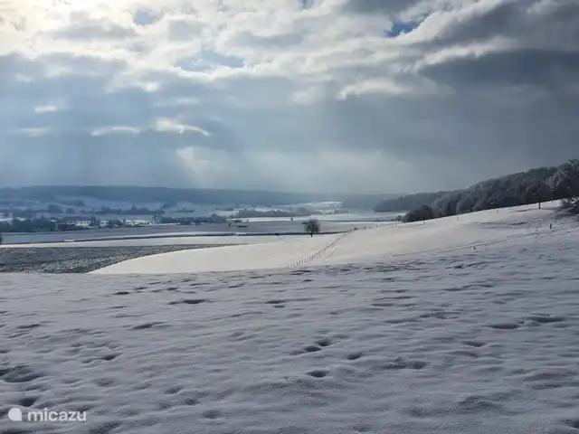 appartement huren in Nederland, Limburg, Mechelen – Studio Tweij & Vitsig sneeuw in het heuvelland