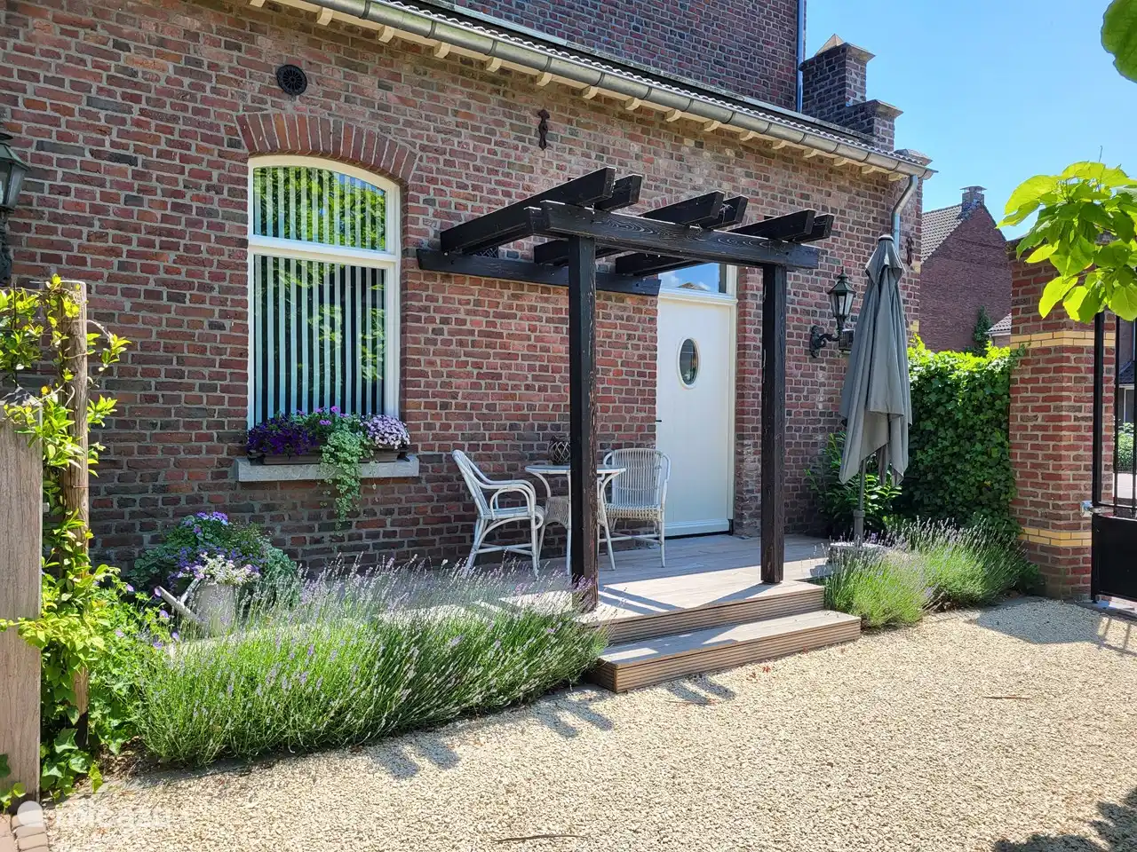 Terrasse, um die Abendsonne zu genießen