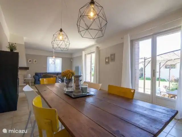 casa rural / cabaña en Francia, Tarn-et-Garonne, Vigueron – Escudes casa rural Woodenshoe Comedor vivo