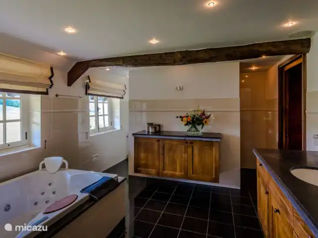 Agenbeuke | Pays-Bas, Limbourg, Malines - ferme salle de bains