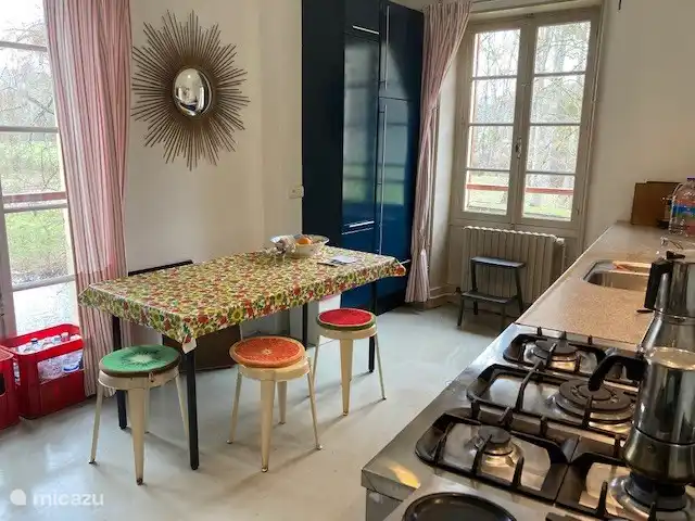 Moulin du Merle, moulin à eau français | France, Nièvre, Saint-Germain-des-Bois - maison de vacances Détail de la cuisine